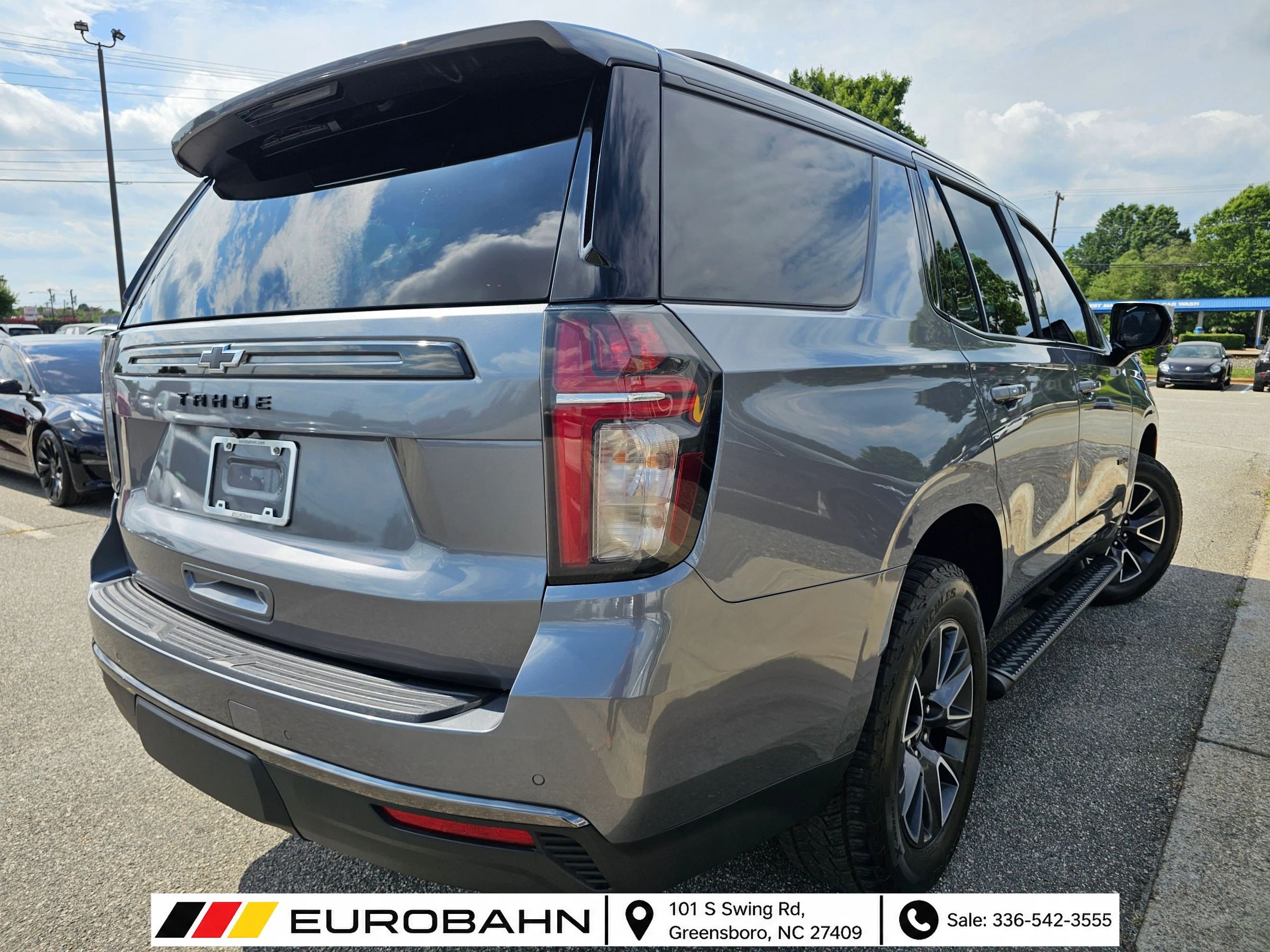 Used 2022 Chevrolet Tahoe Z71 w/ Z71 Off-Road Package AWD/4WD image 5