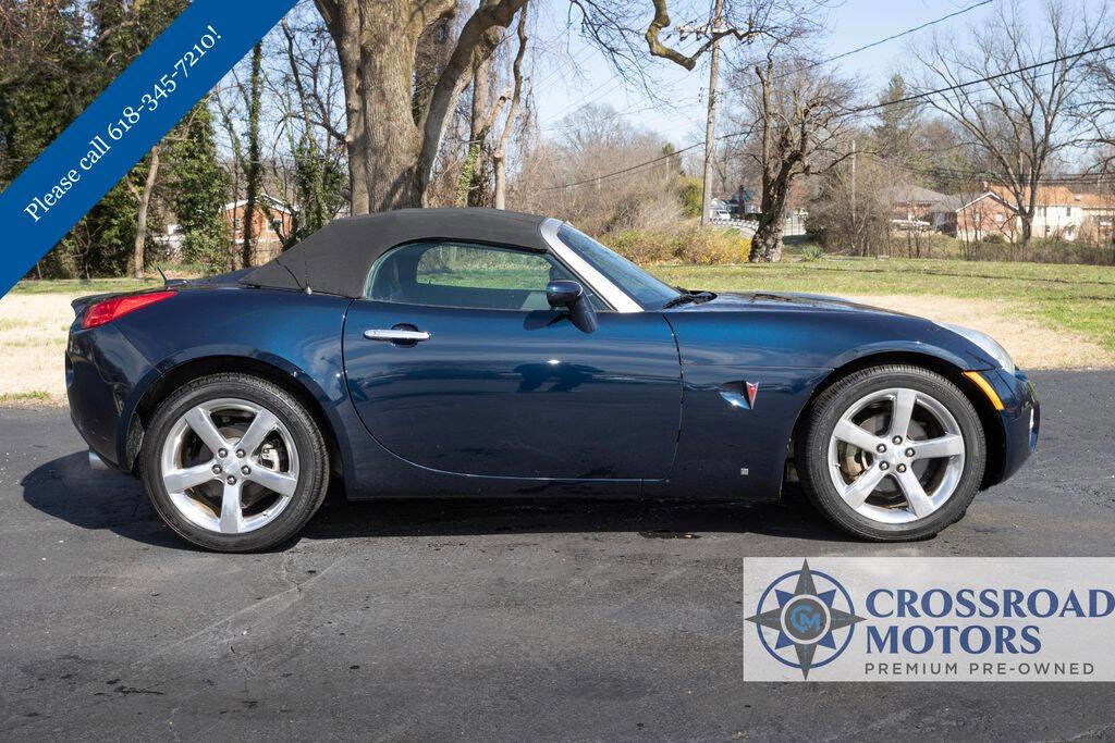 Used 2008 Pontiac Solstice Convertible w/ Premium Package image 7