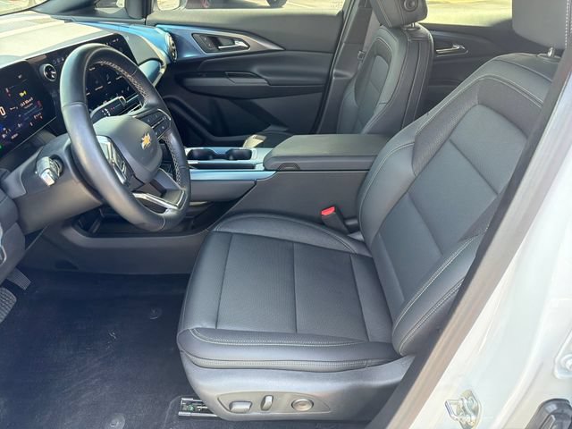 Certified 2024 Chevrolet Equinox EV LT FWD image 10