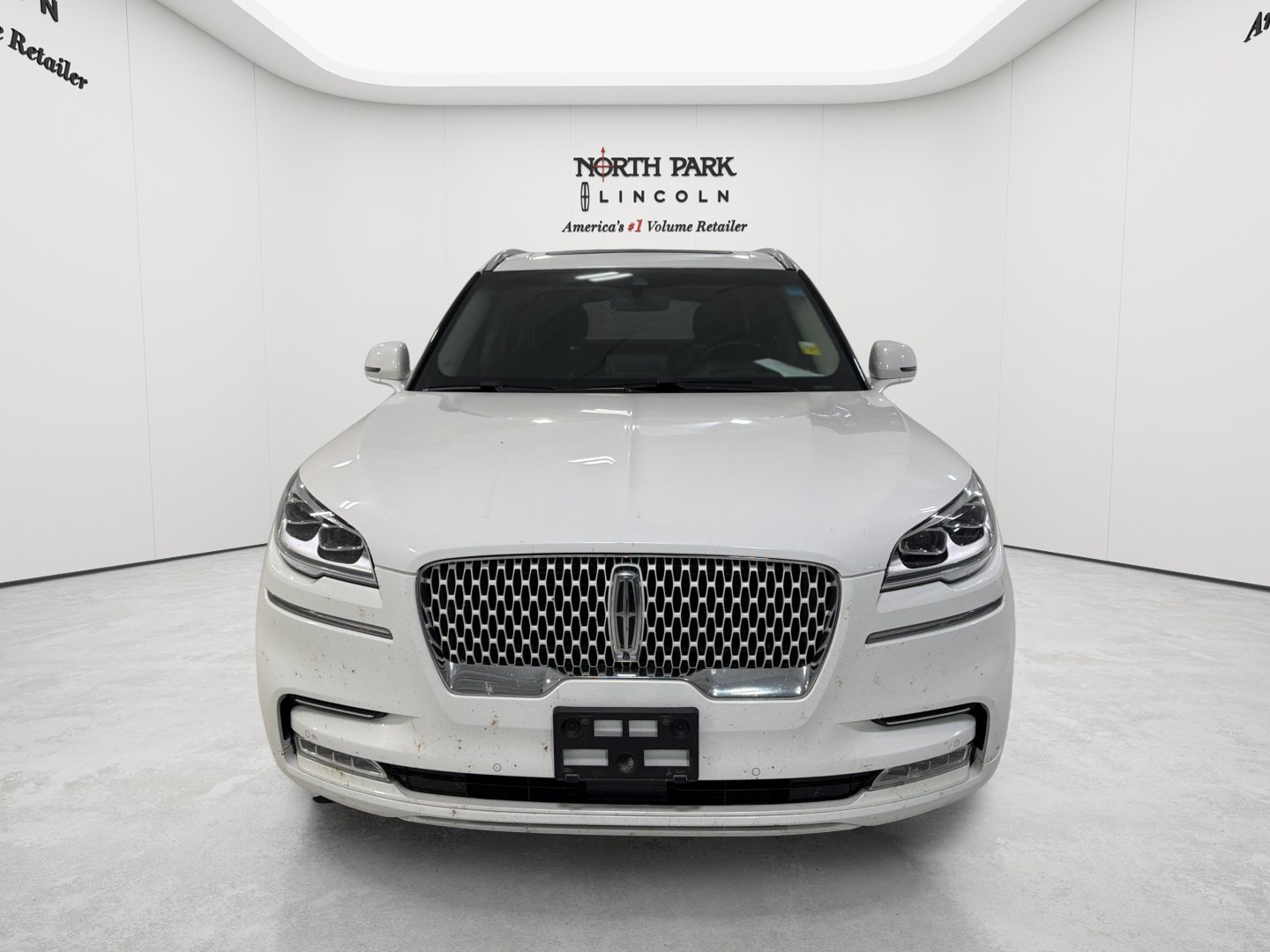 Used 2021 Lincoln Aviator Reserve w/ Equipment Group 210A AWD/4WD image 8