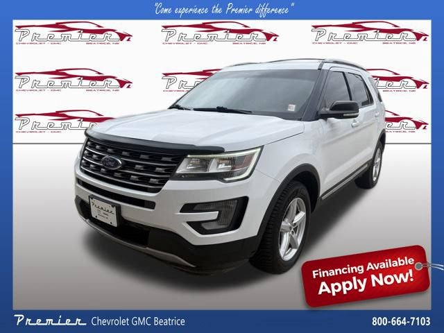 Used 2017 Ford Explorer XLT image 1