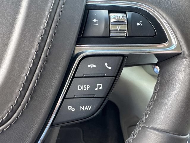 Used 2018 Lincoln Continental Select w/ Continental Climate Package FWD image 28