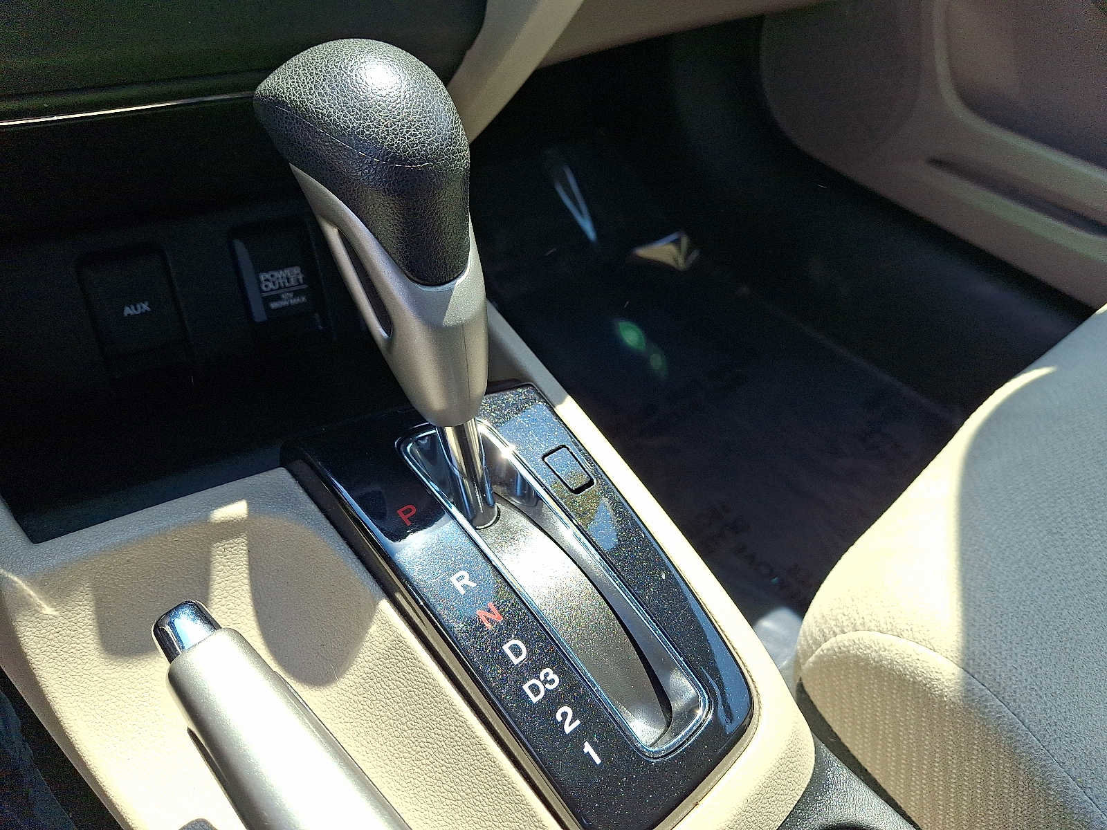 Used 2013 Honda Civic LX image 15