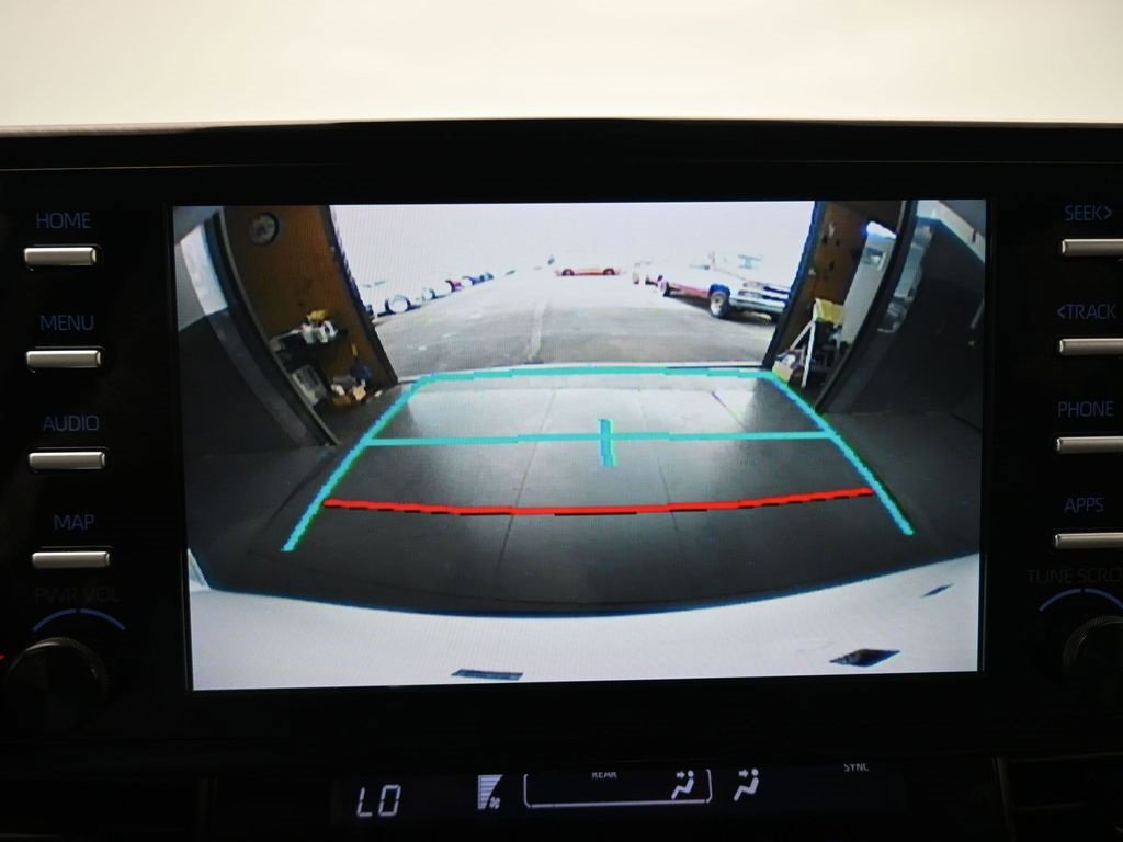 Used 2021 Toyota Sienna LE image 18