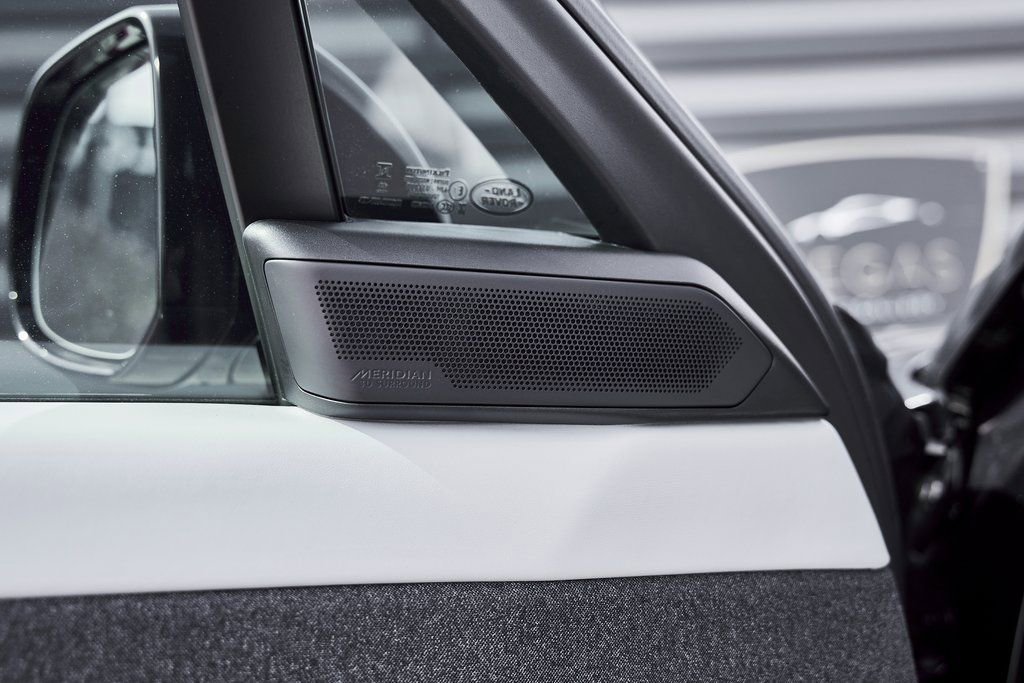 Used 2025 Land Rover Range Rover Sport Dynamic SE AWD/4WD image 33