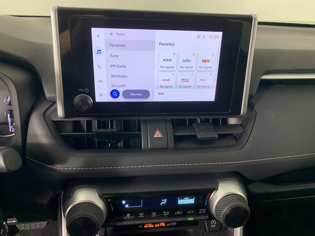 Used 2024 Toyota RAV4 LE image 23