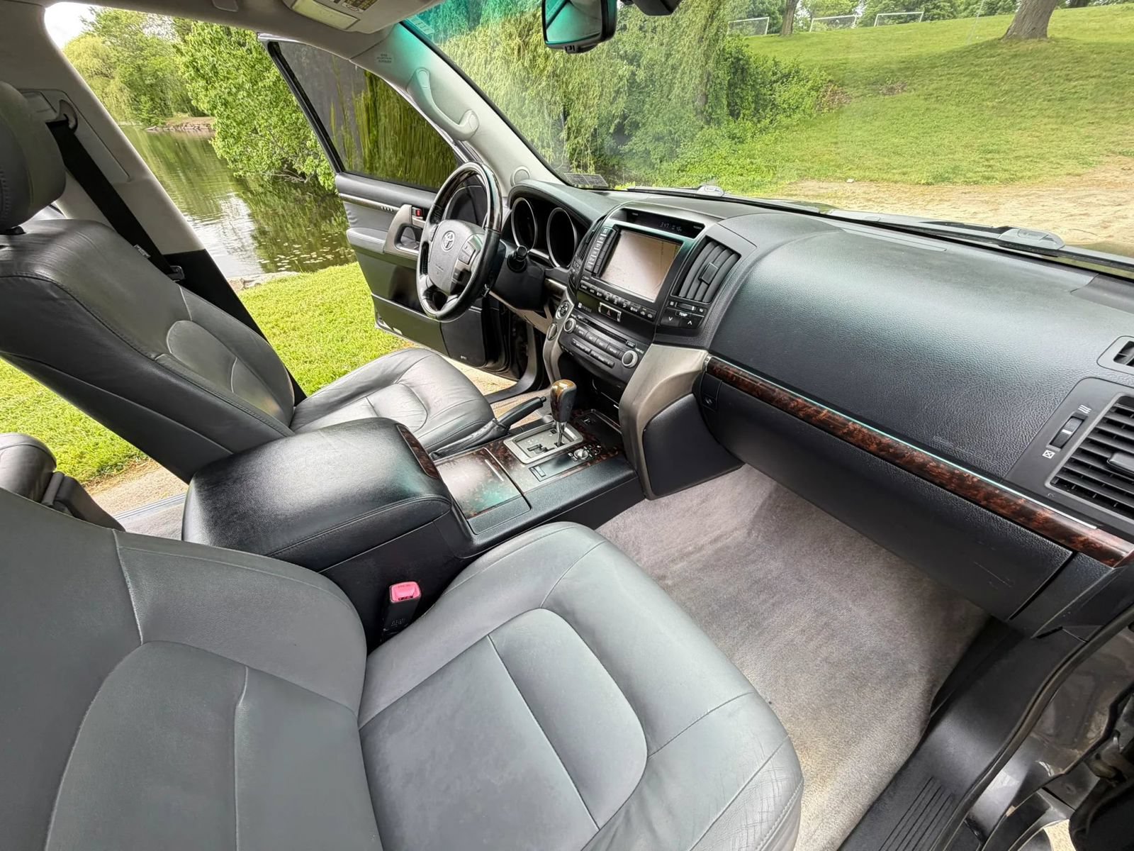 Used 2011 Toyota Land Cruiser w/ Upgrade Pkg AWD/4WD image 67