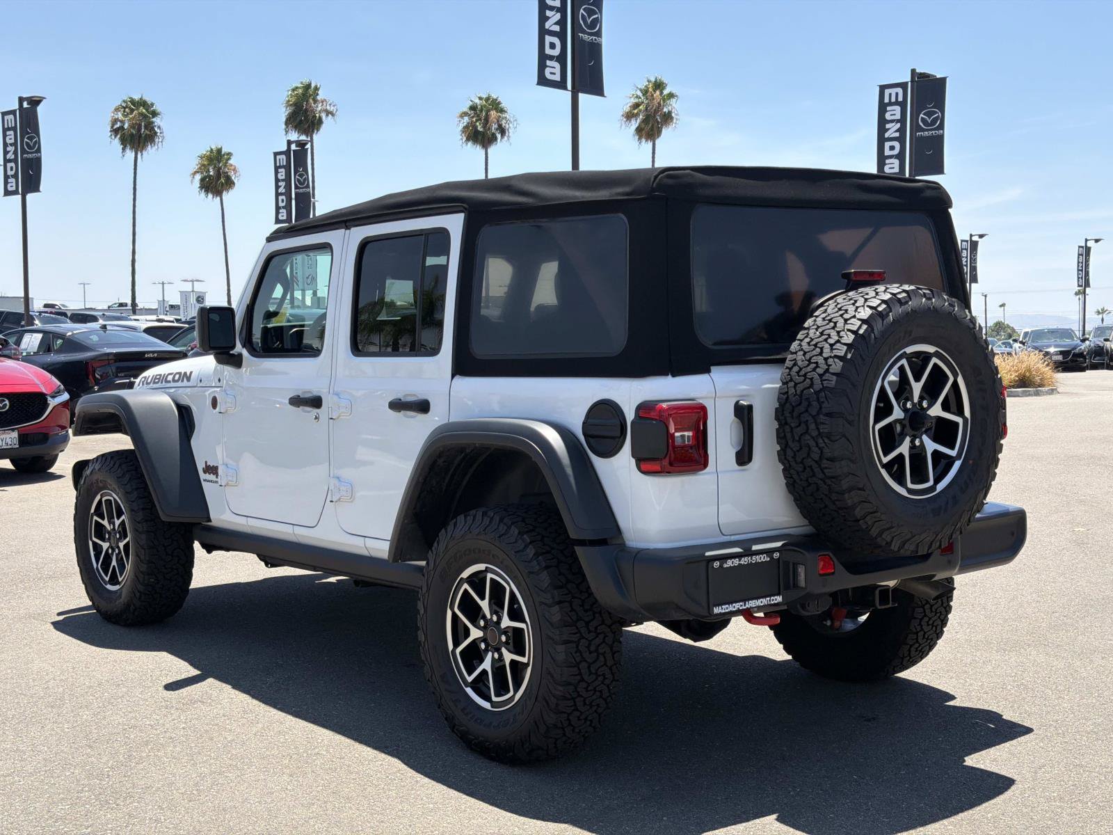 Used 2025 Jeep Wrangler Unlimited Rubicon w/ Safety Group AWD/4WD image 6