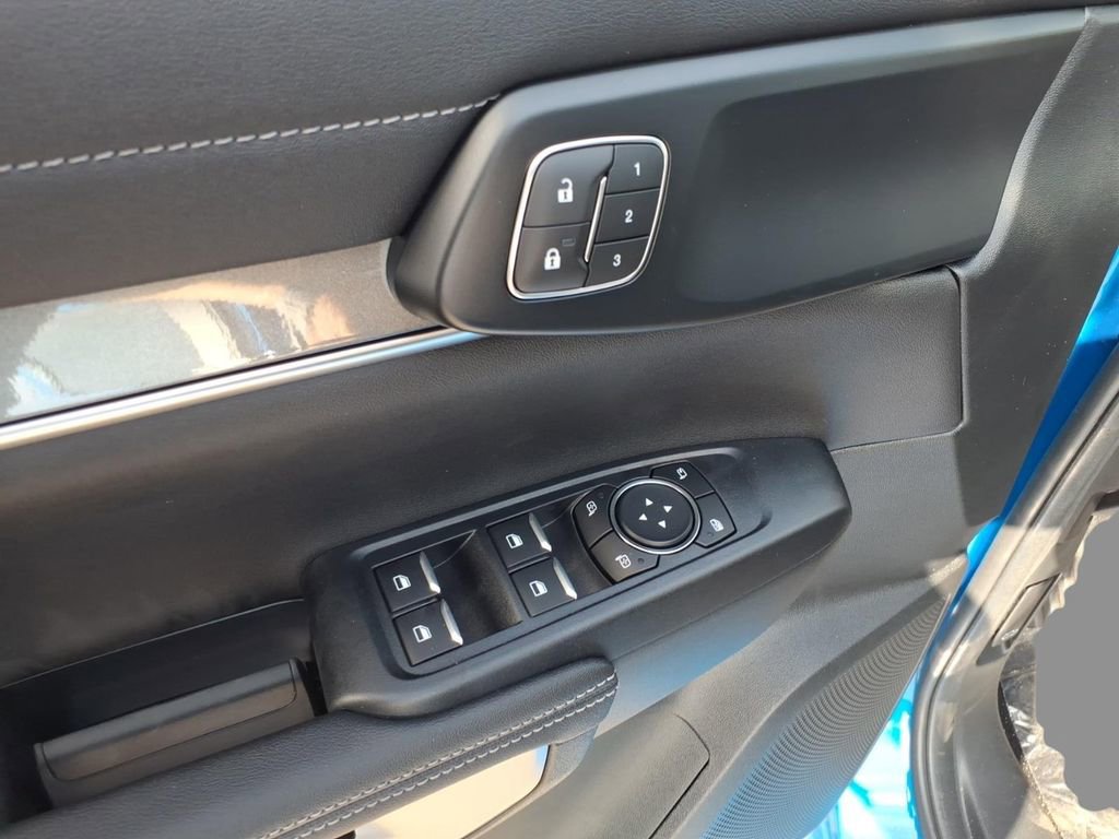 New 2025 Ford Ranger Lariat w/ FX4 Off-Road Package AWD/4WD image 17