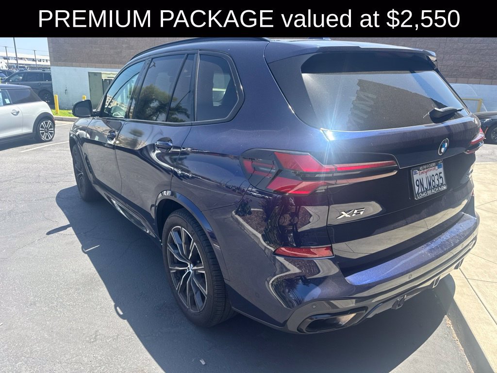 Used 2024 BMW X5 sDrive40i w/ M Sport Package RWD image 3