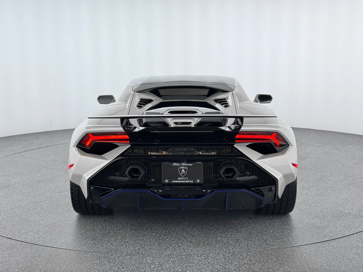 Used 2023 Lamborghini Huracan Tecnica RWD image 4