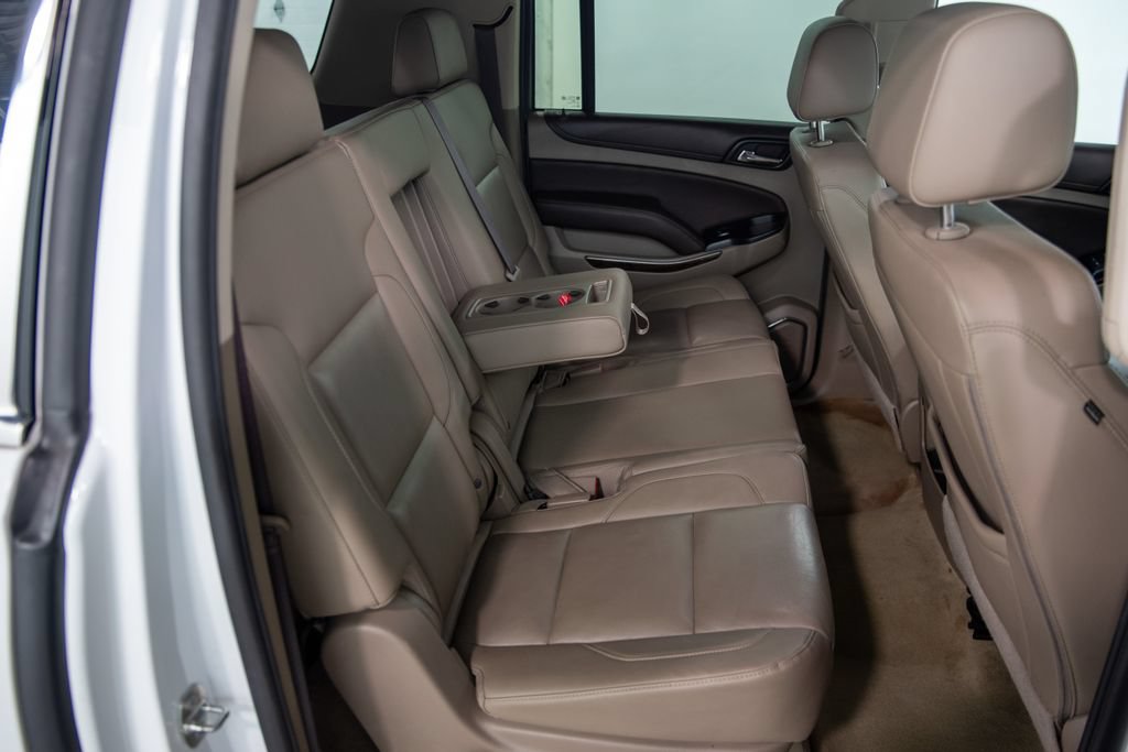 Used 2018 Chevrolet Suburban LT w/ LT Signature Package AWD/4WD image 20