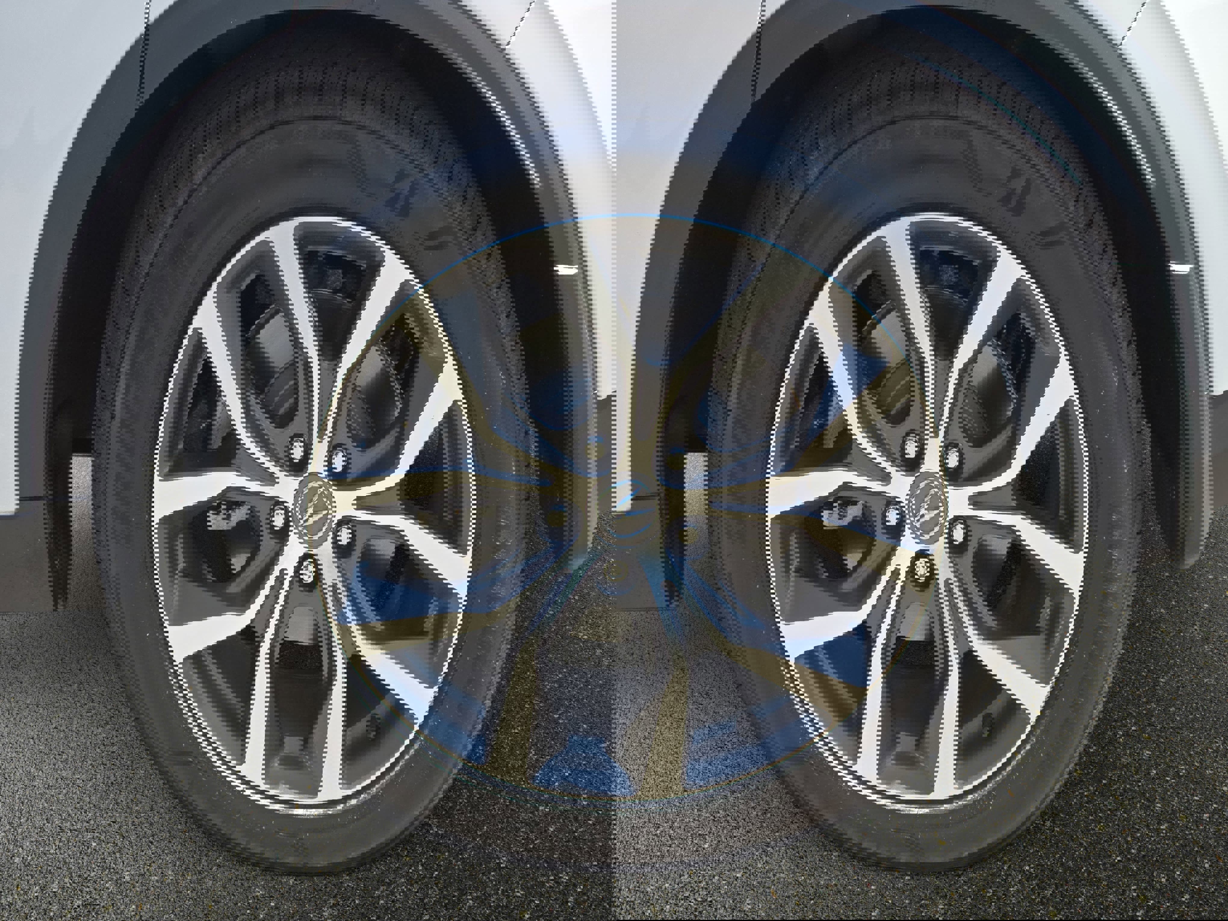 Certified 2023 Acura MDX FWD w/ Technology Package image 32