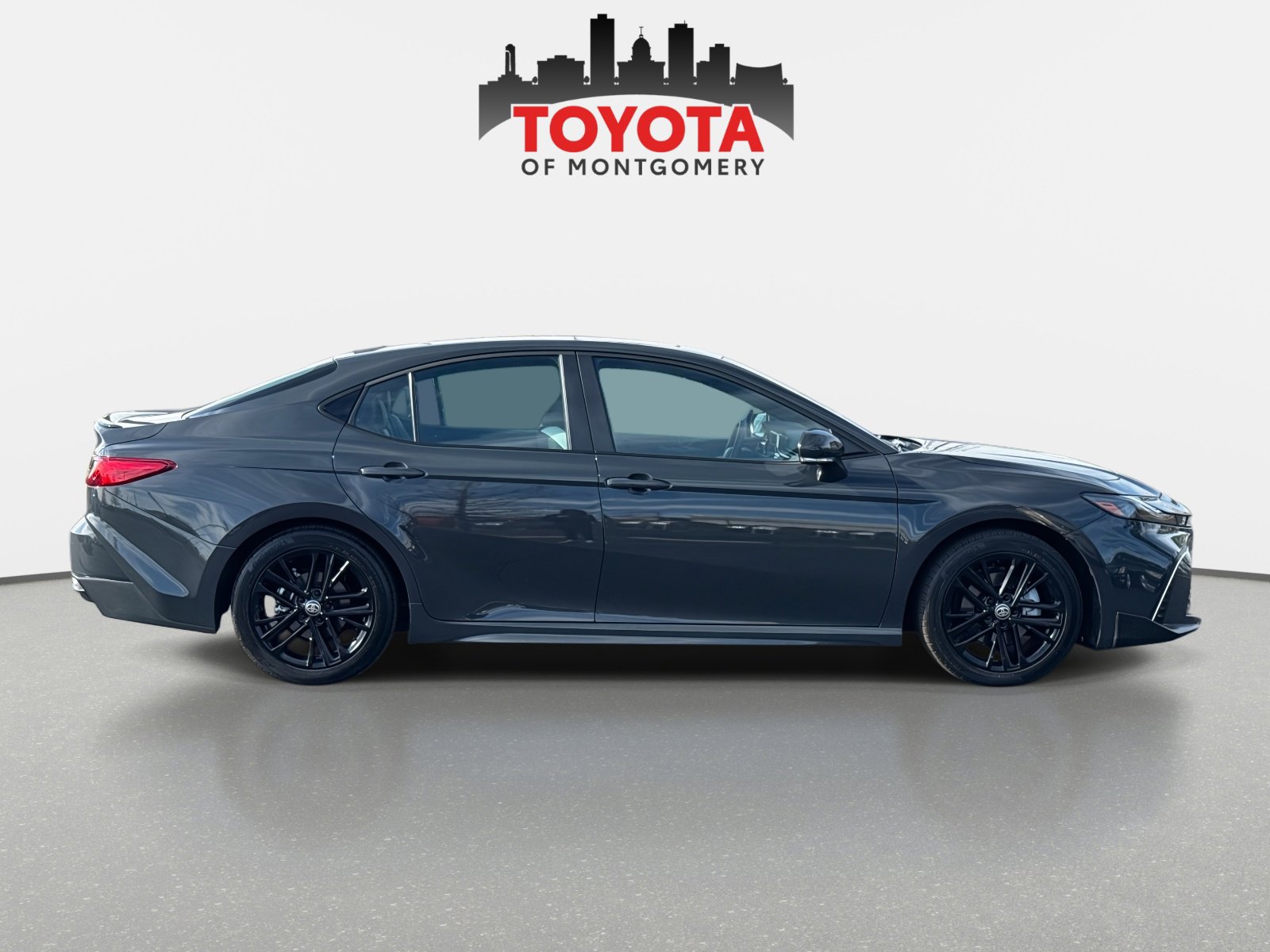 Used 2025 Toyota Camry SE w/ Multimedia Upgrade Package image 2