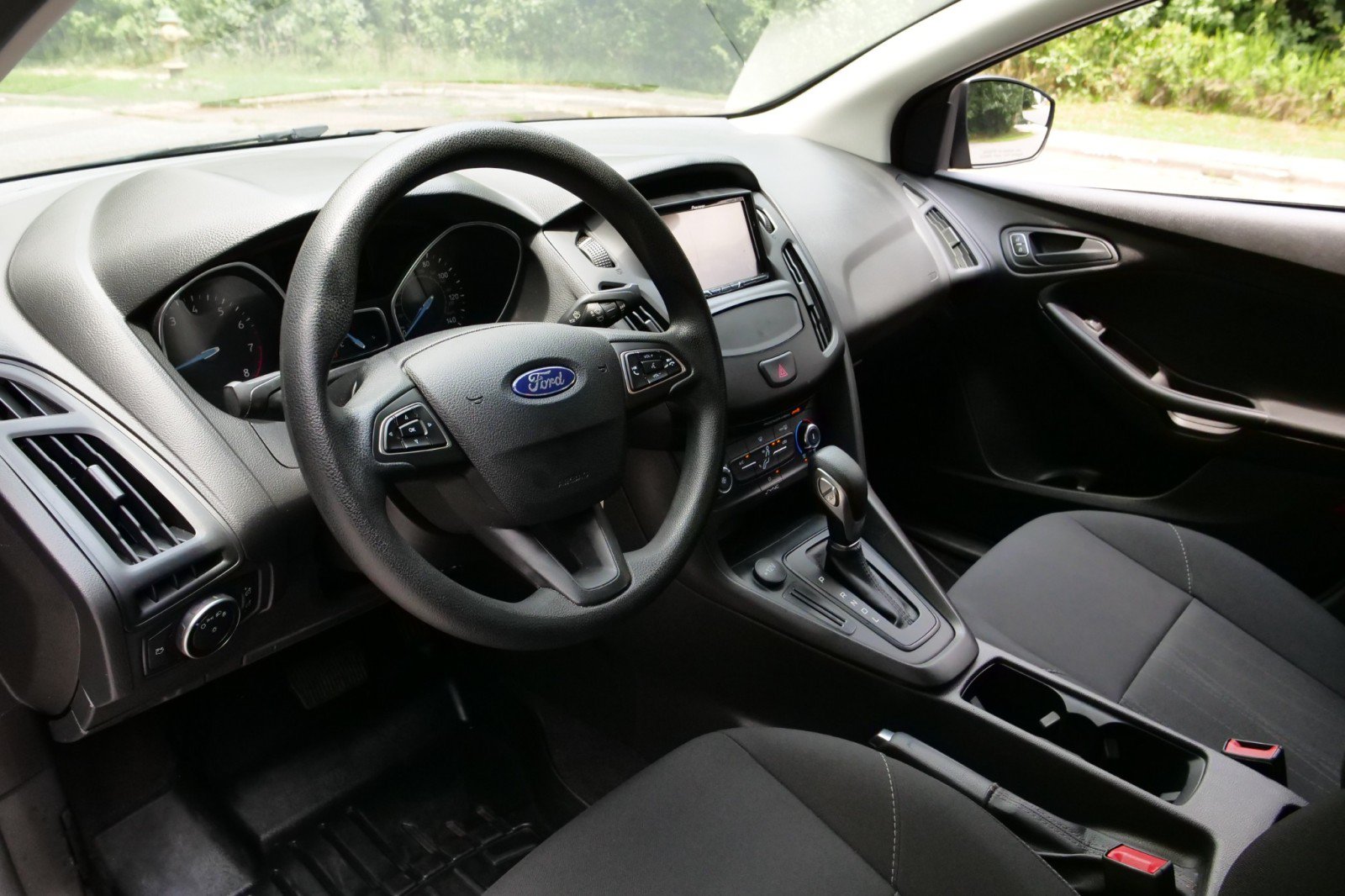 Used 2018 Ford Focus S FWD image 2