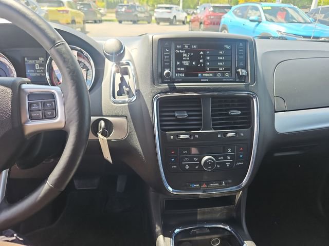 Used 2017 Dodge Grand Caravan GT FWD image 14