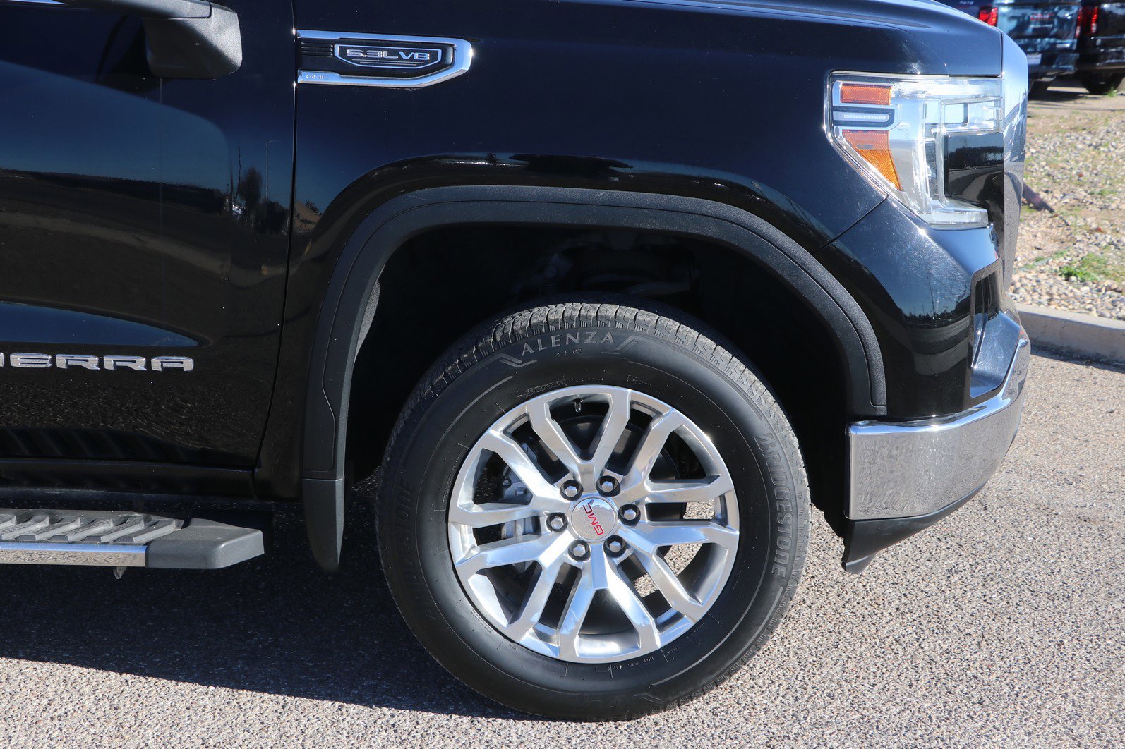 Used 2020 GMC Sierra 1500 SLE w/ SLE Value Package image 8