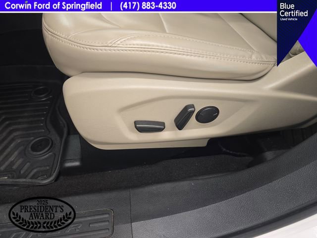 Used 2019 Ford Explorer XLT w/ Equipment Group 202A AWD/4WD image 38