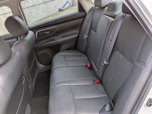 Used 2016 Nissan Altima 2.5 SL w/ Moonroof Package FWD image 18