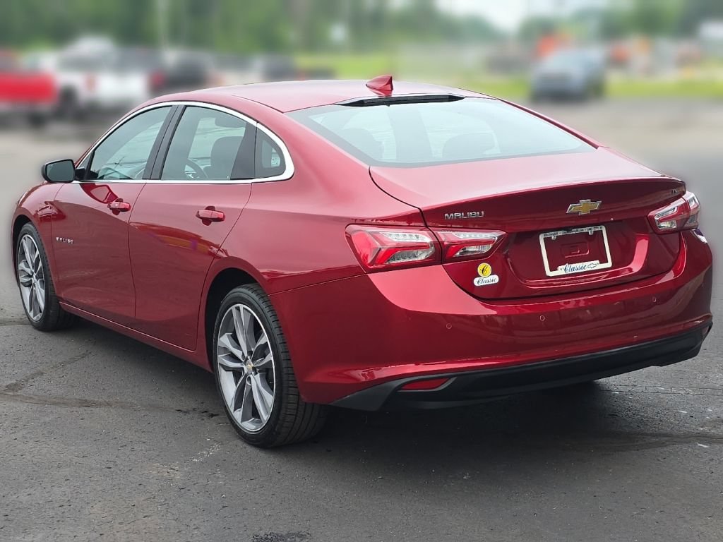 Used 2023 Chevrolet Malibu LT w/ Driver Confidence Package FWD image 3