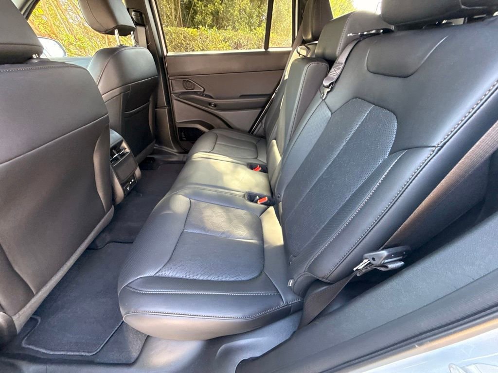 New 2026 Jeep Cherokee Overland image 25