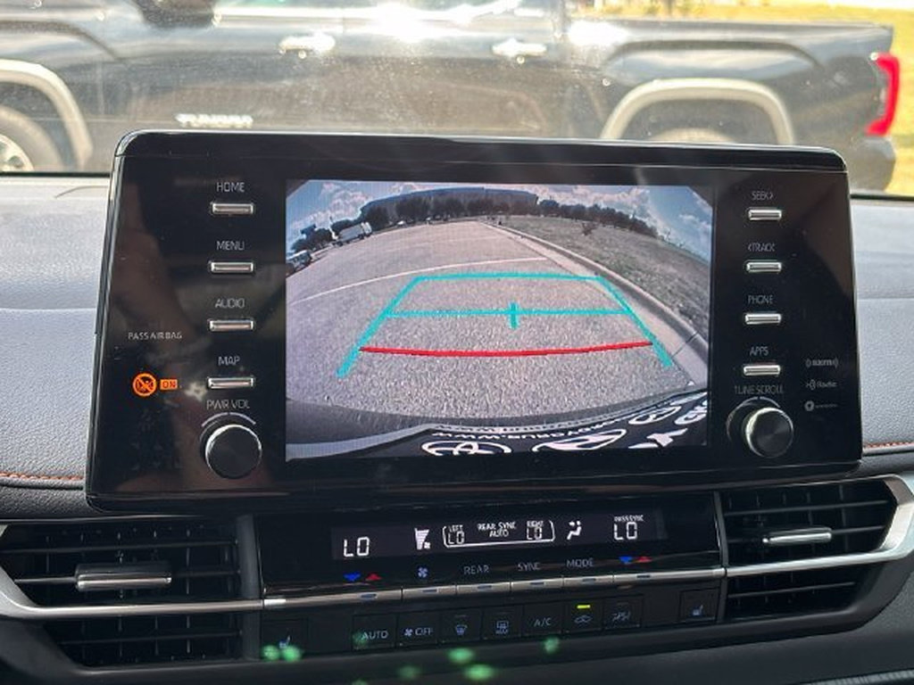 Certified 2024 Toyota Sienna XSE FWD image 22