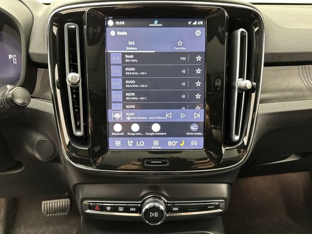 Certified 2023 Volvo C40 P8 Recharge Ultimate w/ Protection Package Premier AWD/4WD image 16
