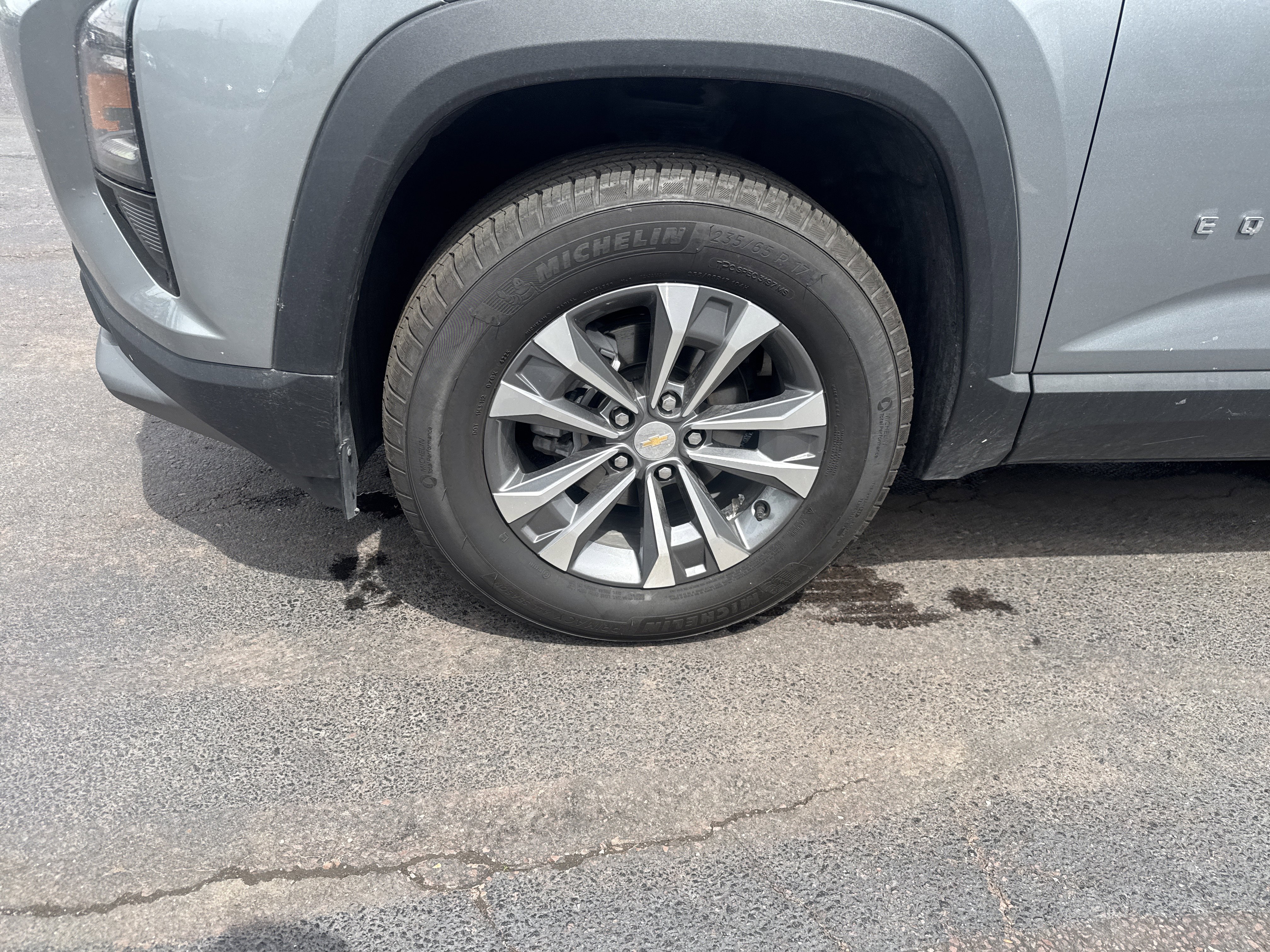 Used 2026 Chevrolet Equinox LT AWD/4WD image 11
