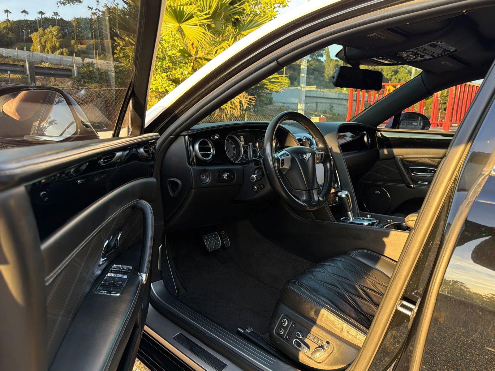 Used 2014 Bentley Flying Spur W12 AWD/4WD image 10