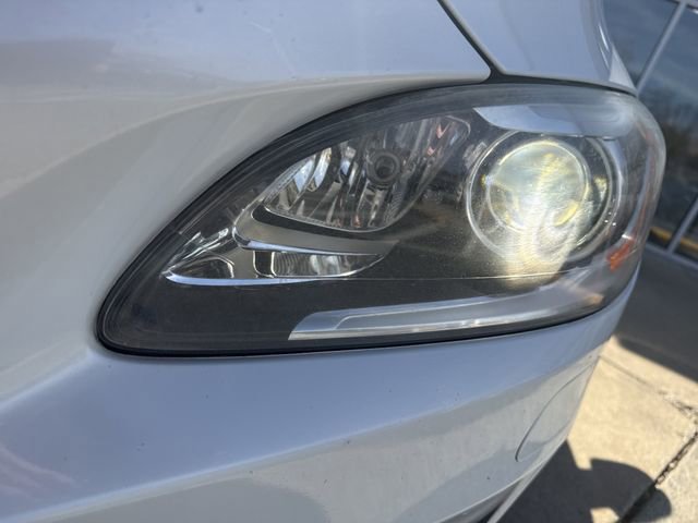 Used 2016 Volvo V60 T5 Platinum image 28