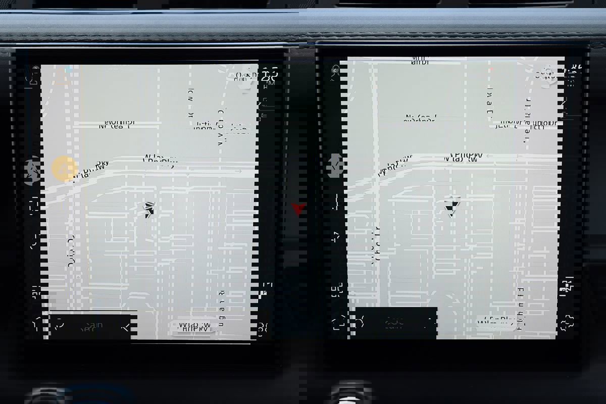 Used 2022 Land Rover Defender 110 X image 29