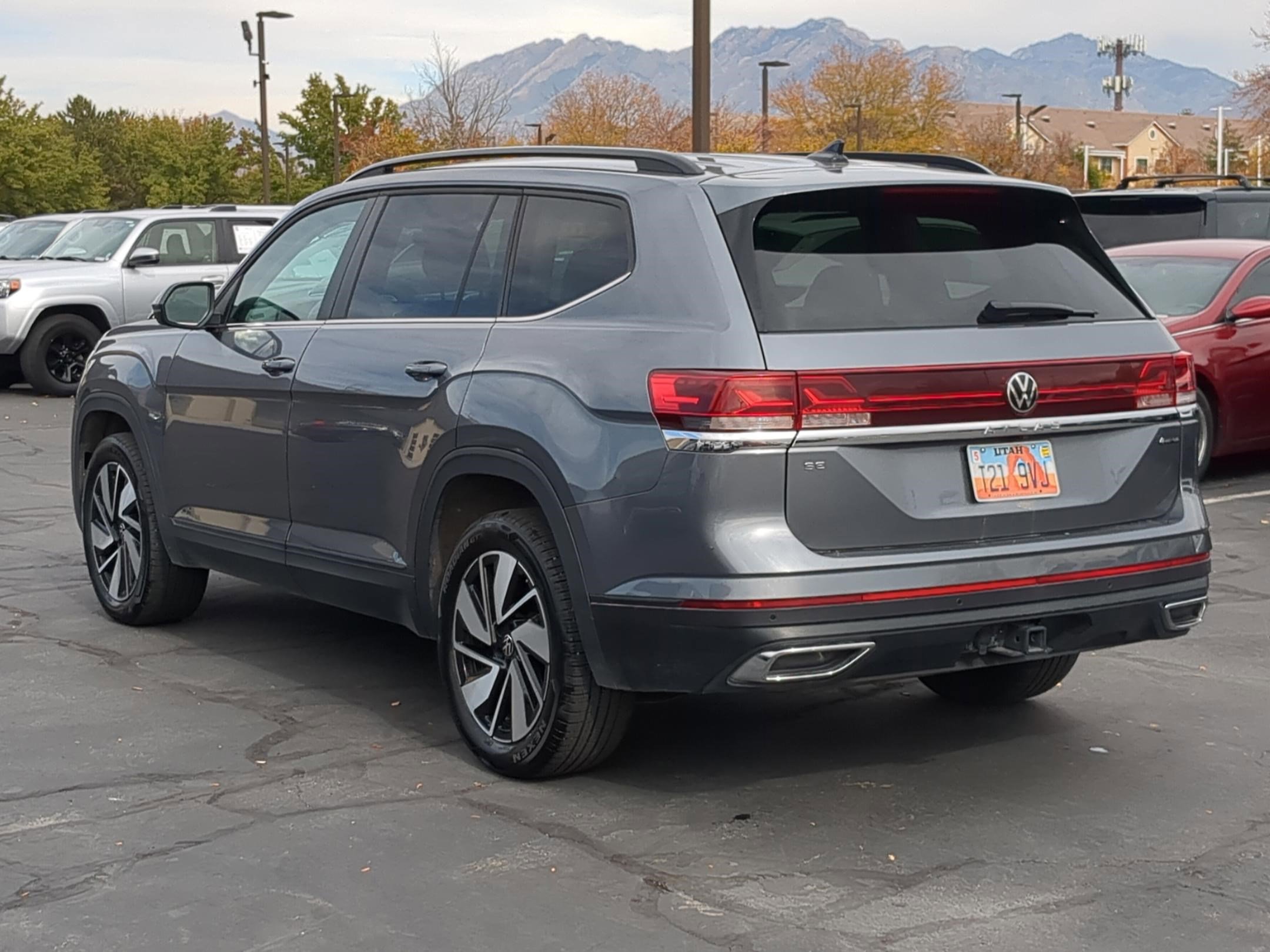 Used 2024 Volkswagen Atlas SE image 8