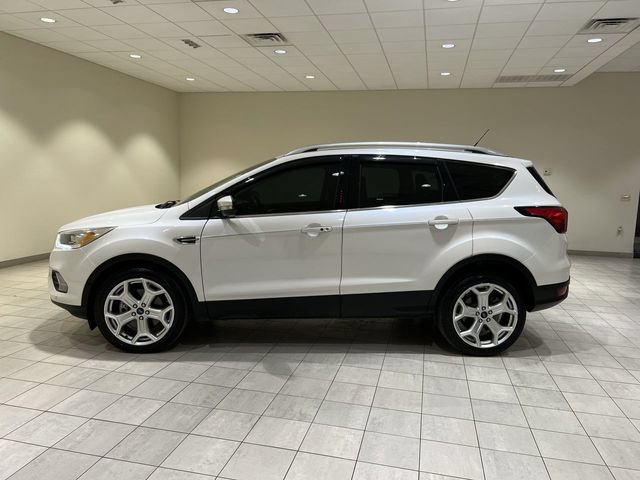 Used 2019 Ford Escape Titanium FWD image 2
