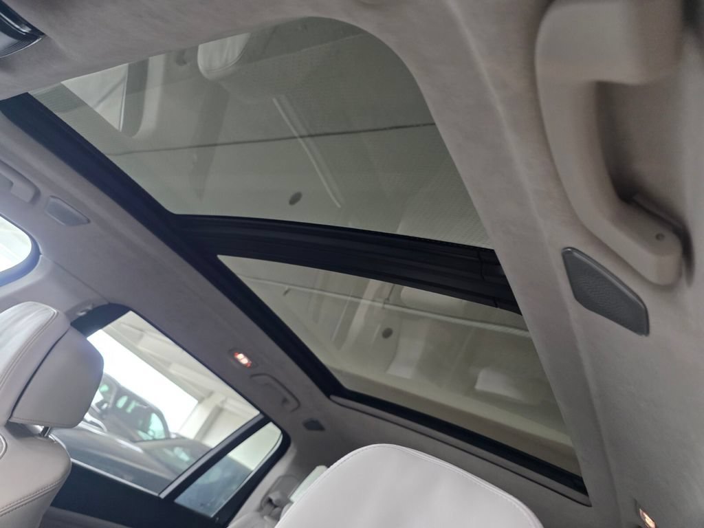 New 2026 BMW ALPINA XB7 AWD/4WD image 10