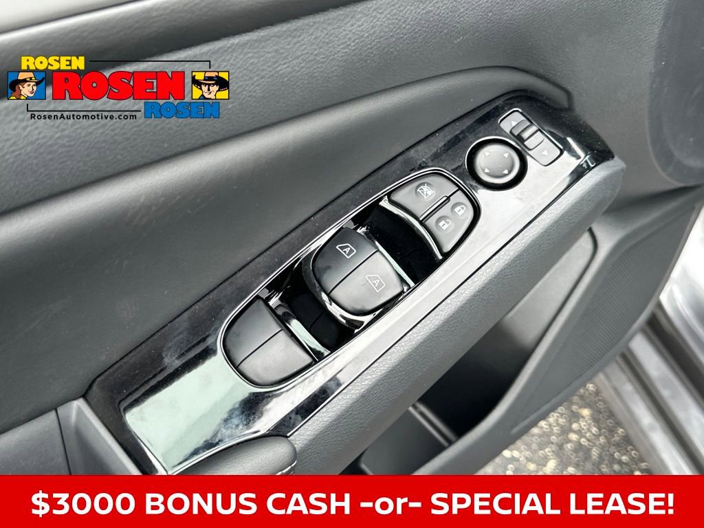 New 2025 Nissan Altima 2.5 SL image 11