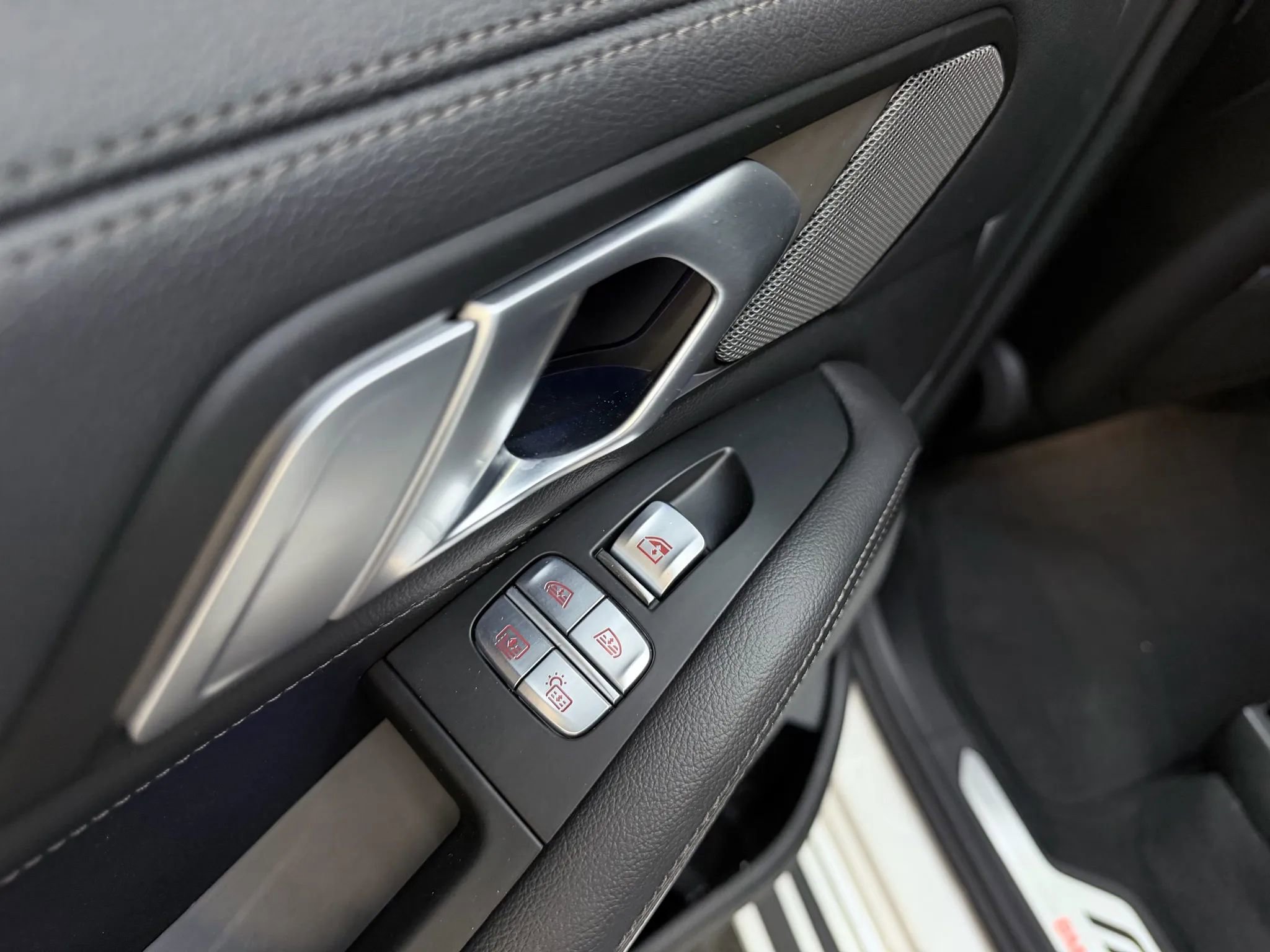 Used 2020 BMW X7 xDrive40i w/ Premium Package image 20