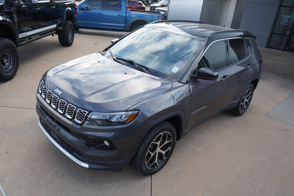 Used 2024 Jeep Compass Limited AWD/4WD image 14