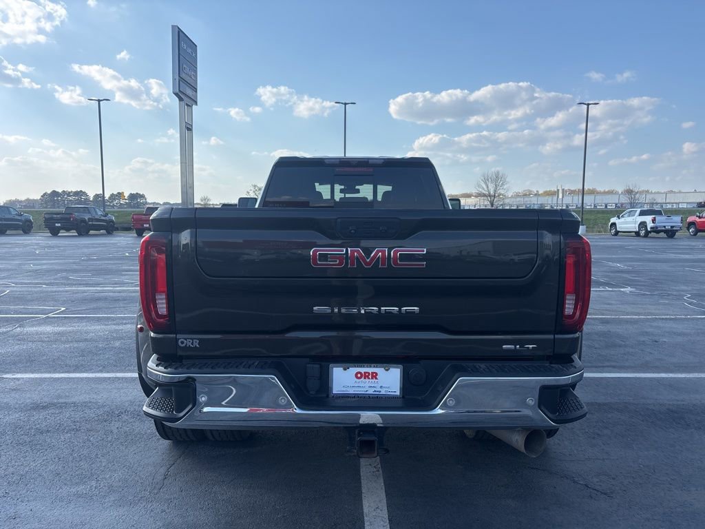 Used 2021 GMC Sierra 3500 SLT w/ SLT Premium Package image 4