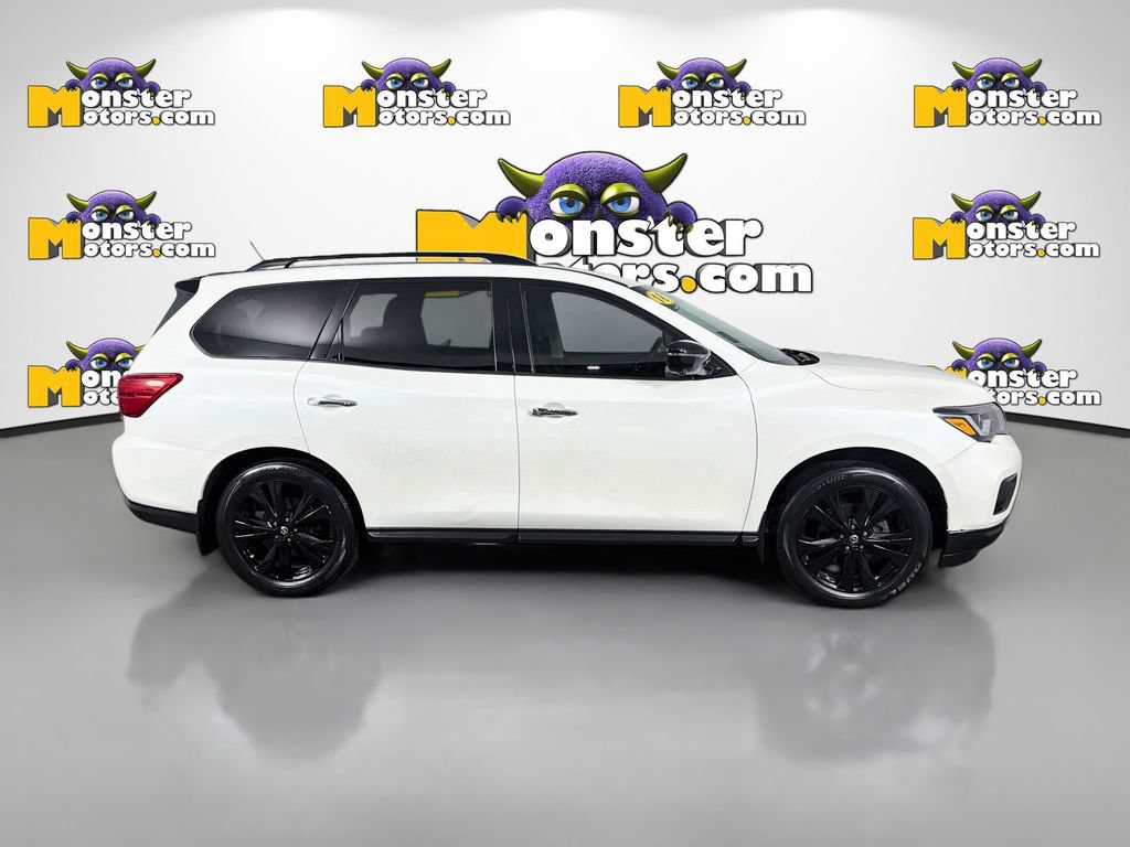Used 2018 Nissan Pathfinder SL AWD/4WD image 4