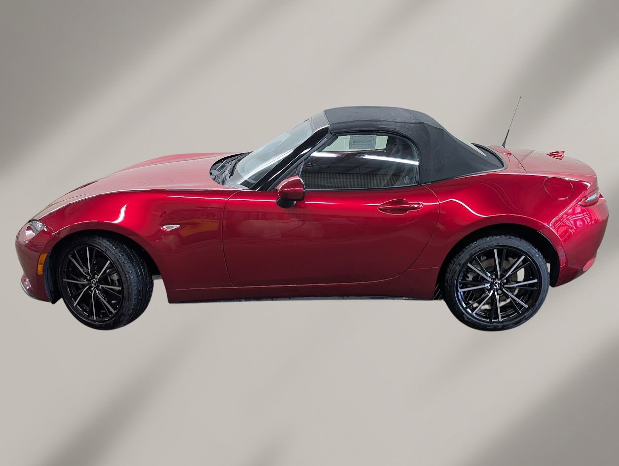 Used 2024 MAZDA MX-5 Miata Grand Touring image 3