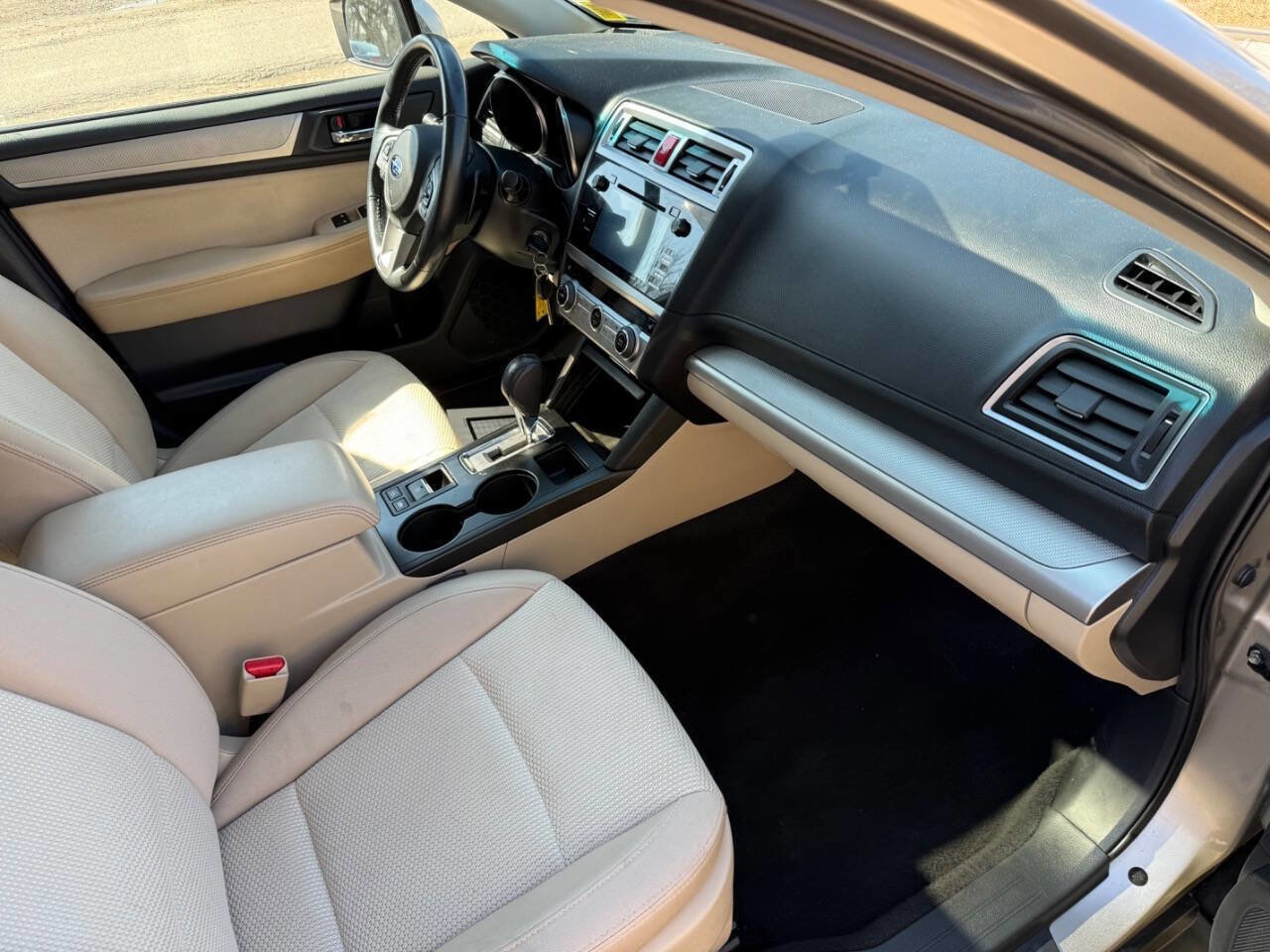 Used 2015 Subaru Outback 2.5i Premium image 14