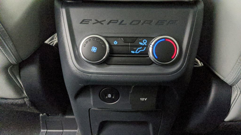 New 2025 Ford Explorer Active w/ Active Comfort Package image 31