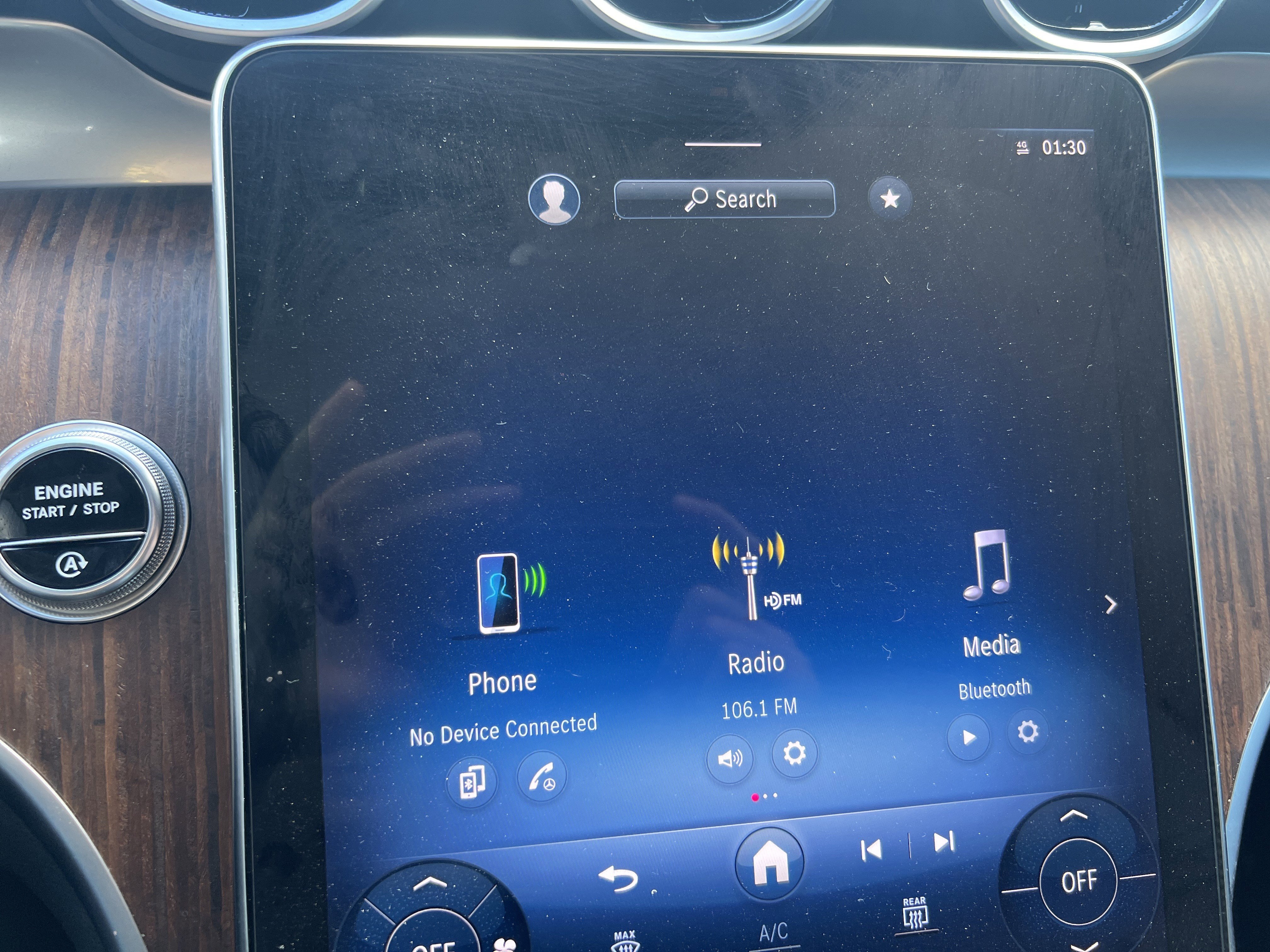 Used 2024 Mercedes-Benz GLC 300 4MATIC w/ AMG Line image 24