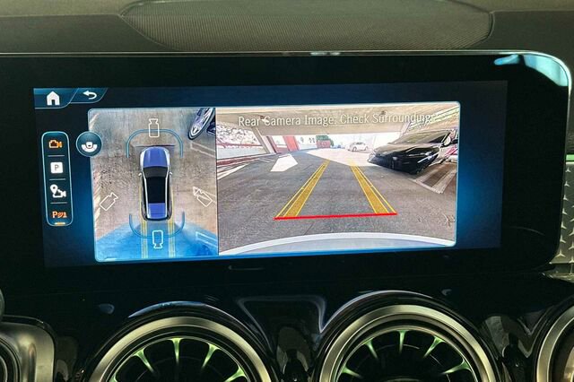 New 2026 Mercedes-Benz GLB 35 AMG 4MATIC image 20