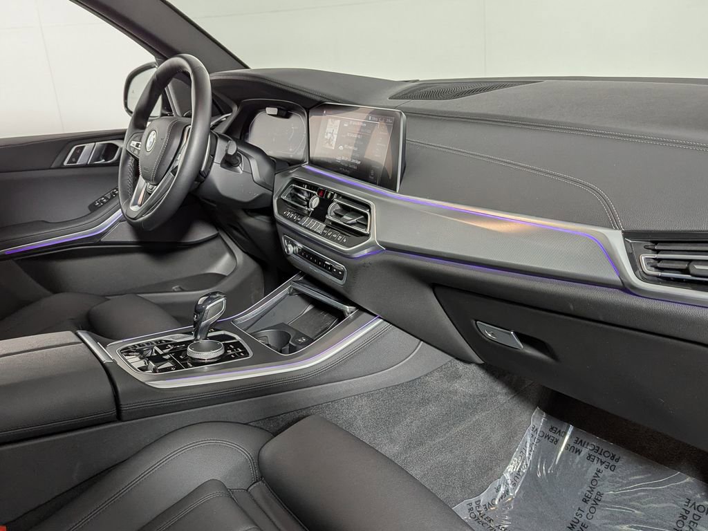 Used 2021 BMW X5 xDrive40i w/ Premium Package image 30