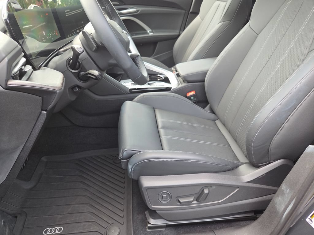 Certified 2025 Audi Q5 Prestige AWD/4WD image 6