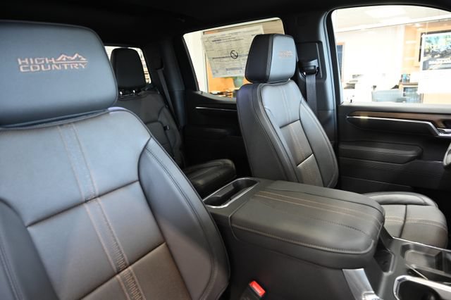 New 2026 Chevrolet Silverado 1500 High Country w/ High Country Premium Package AWD/4WD image 11