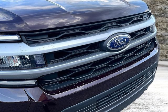 Used 2023 Ford Expedition XLT AWD/4WD image 32