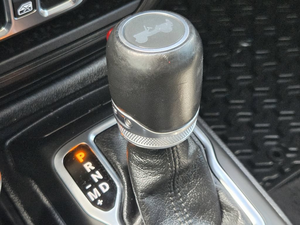 Used 2020 Jeep Wrangler Unlimited Sahara AWD/4WD image 20