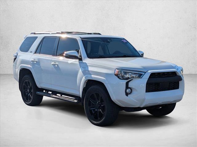 Used 2020 Toyota 4Runner SR5 Premium image 3